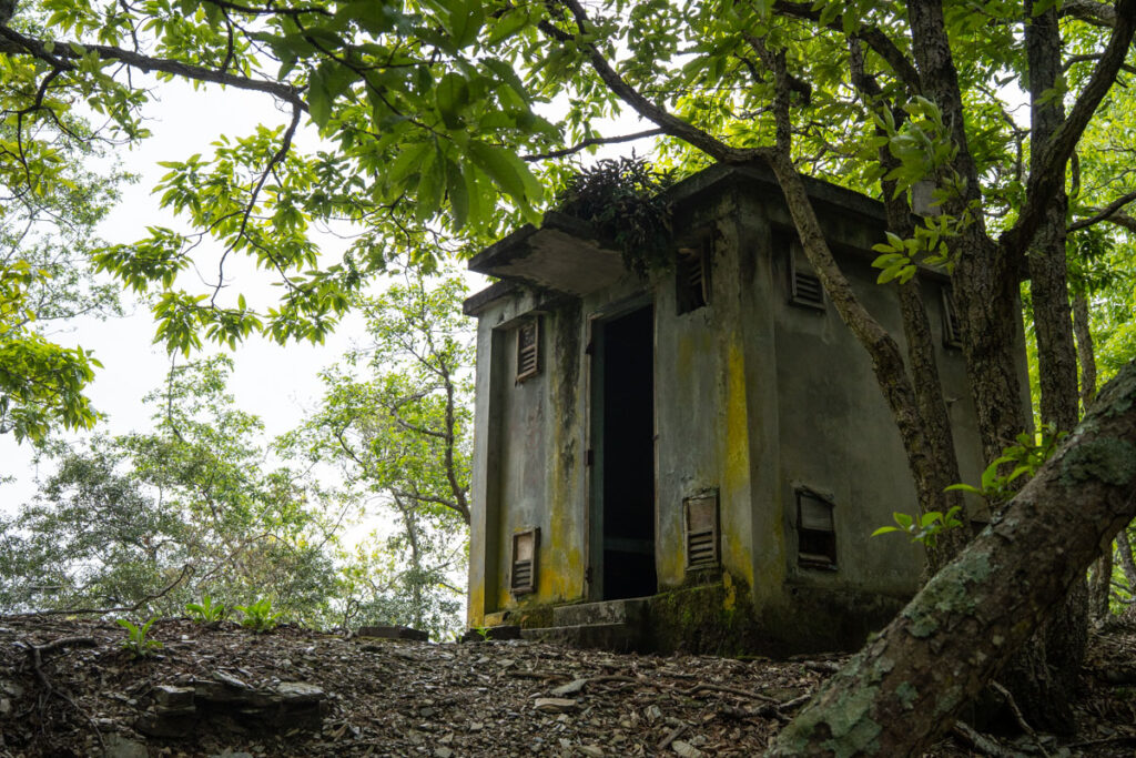 South Section 3 (南三段), the Challenging Hiking Trail that Traverses the Core of Formosa concrete hut