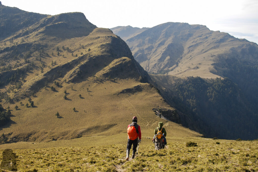 South Section 3 (南三段), the Challenging Hiking Trail that Traverses the Core of Formosa Returning to Dongjundashan