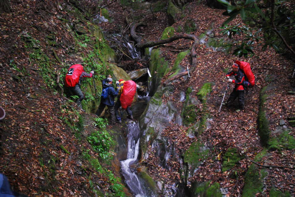 South Section 3 (南三段), the Challenging Hiking Trail that Traverses the Core of Formosa The creek before Yalishi Campsite 亞力士營地前水源