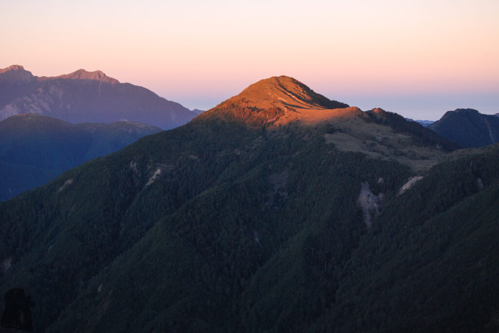 South Section 3 (南三段), the Challenging Hiking Trail that Traverses the Core of Formosa Zhushan 櫧山