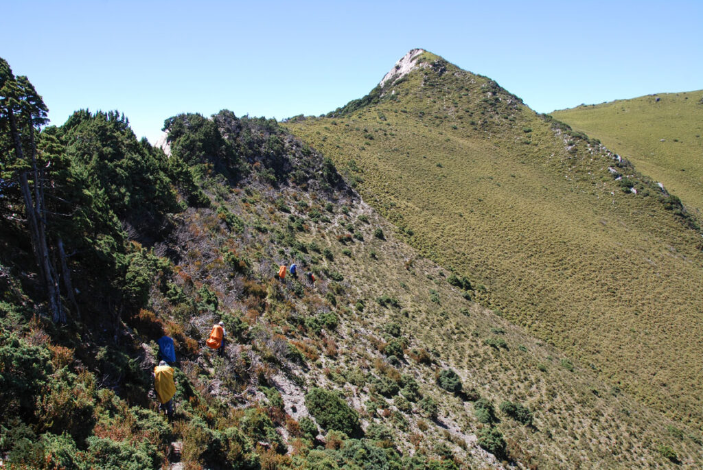 South Section 3 (南三段), the Challenging Hiking Trail that Traverses the Core of Formosa Dongjundashan