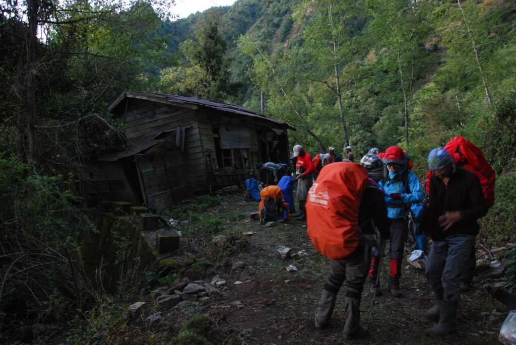 South Section 3 (南三段), the Challenging Hiking Trail that Traverses the Core of Formosa Junda Forest Road 郡大林道