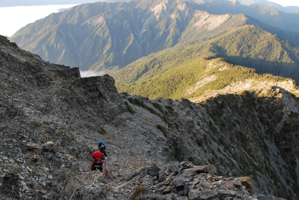 The Death Ridge (死亡稜線), the Climb on a Razor-Sharp Ridge between North Section 1 and North Section 2, Central Mountain Range Climbing on the scree slope of Death Ridge