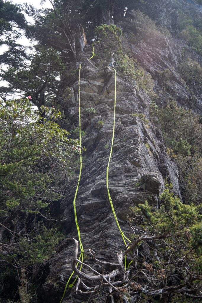 Ganzhuowan Peaks (干卓萬群峰), the Trickiest Trail in My Hiking History 18-Peaks