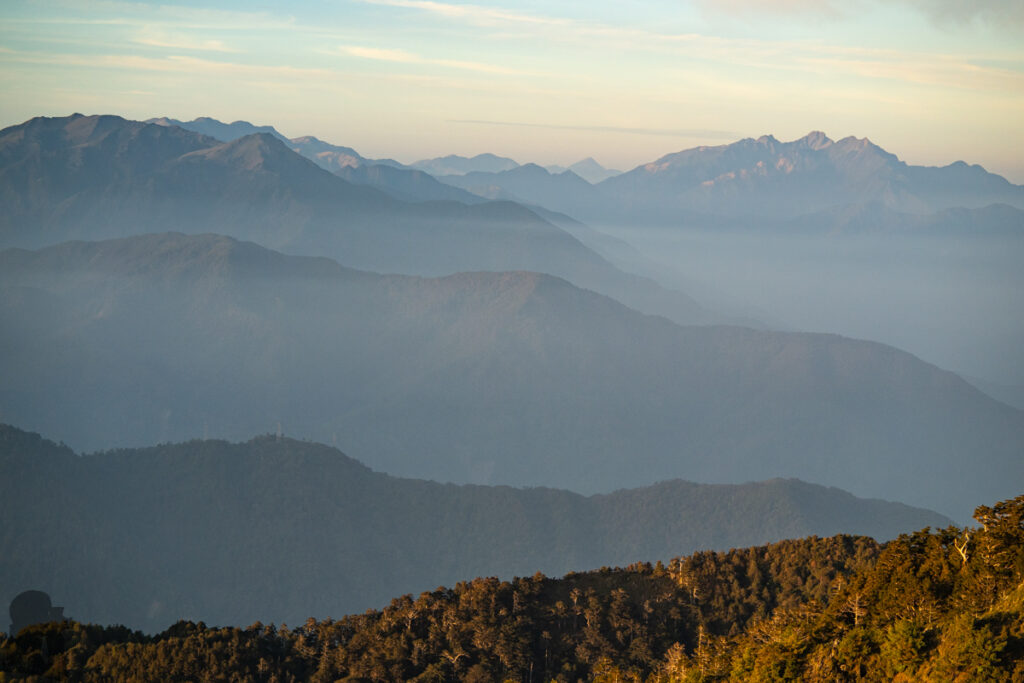 Ganzhuowan Peaks (干卓萬群峰), the Trickiest Trail in My Hiking History South Section 3 and Yushan