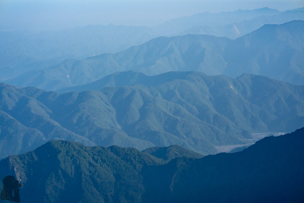 Ganzhuowan Peaks (干卓萬群峰), the Trickiest Trail in My Hiking History Zhuoshedashan