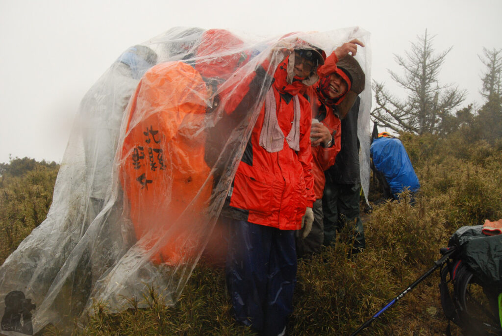 Ganzhuowan Peaks (干卓萬群峰), the Trickiest Trail in My Hiking History Zhuoshedashan
