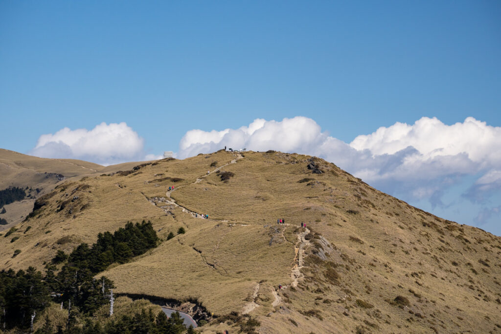 Hehuanshan (合歡山), the Renowned High Mountains that are Beginner Friendly Shimenshan, the easiest and shortest hike to a Baiyue.