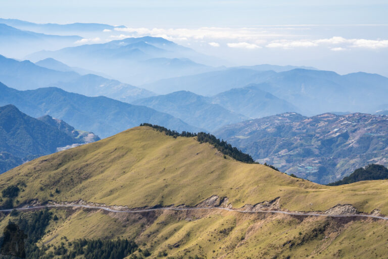 Hehuan South Peak; it does not look hard to be there.