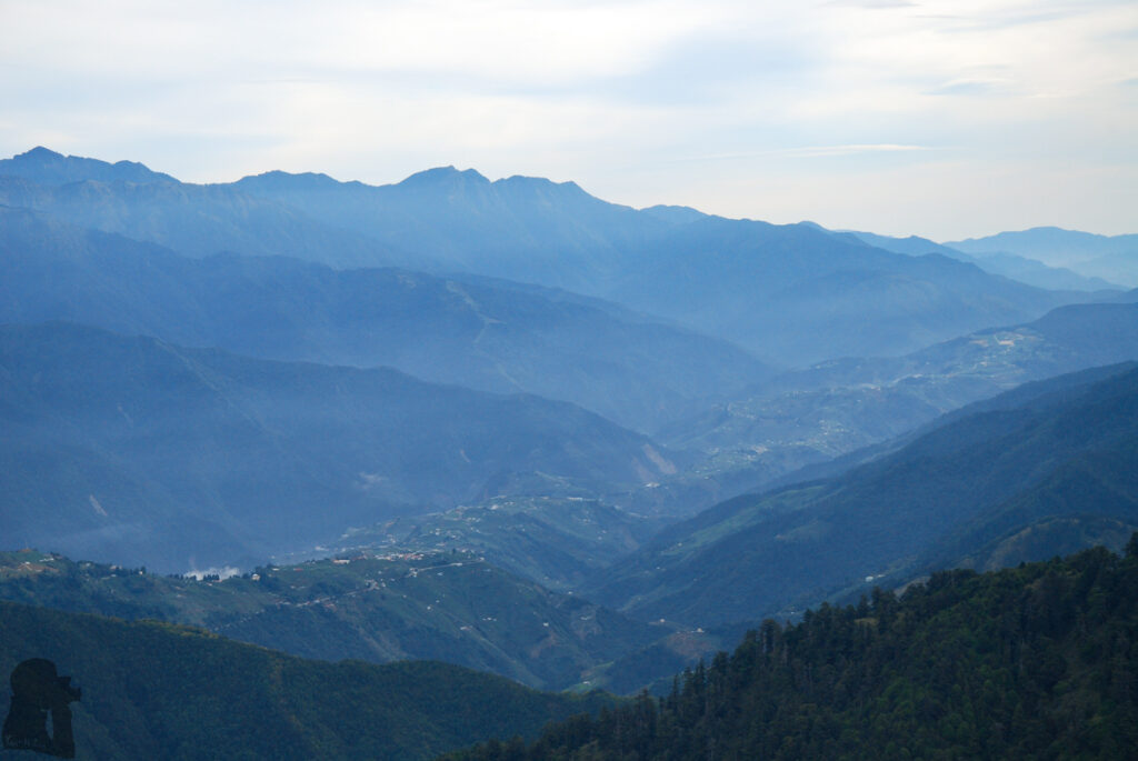 Hehuanshan (合歡山), the Renowned High Mountains that are Beginner Friendly A view around Hehuan West Peak