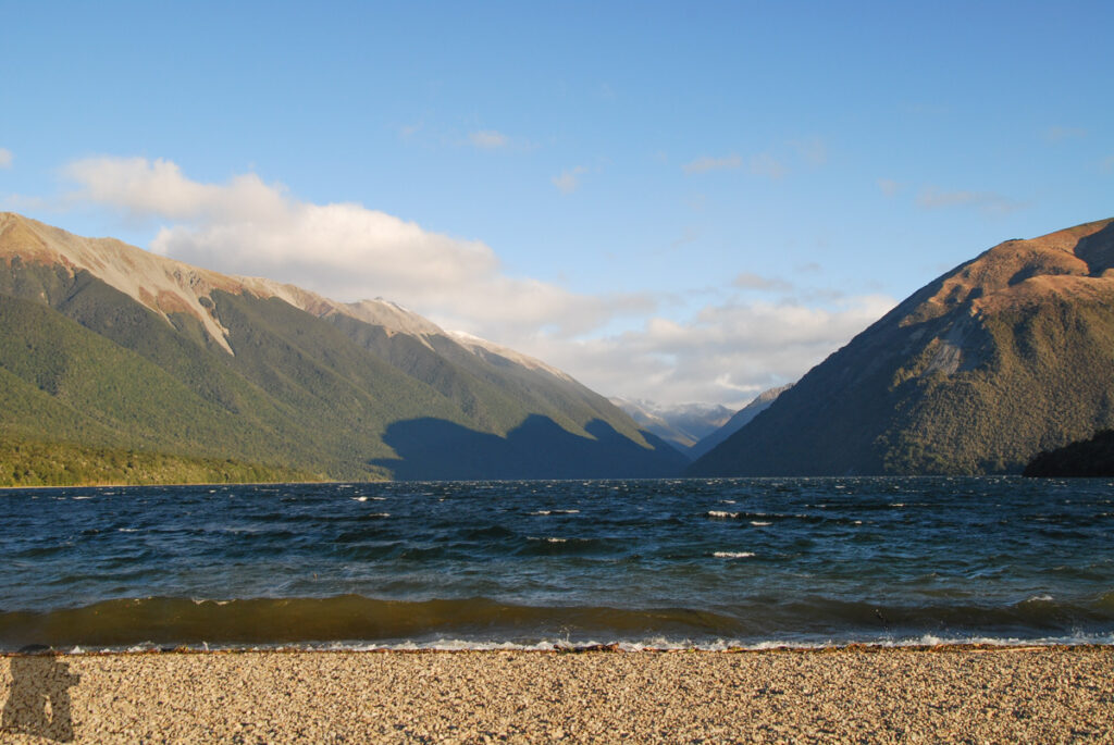 We arrived Lake Rotoiti in the afternoon before the starting day.