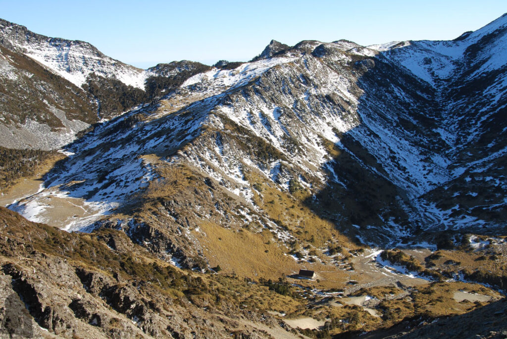 The mosaic color in Nanhu Upper and Lower Cirque