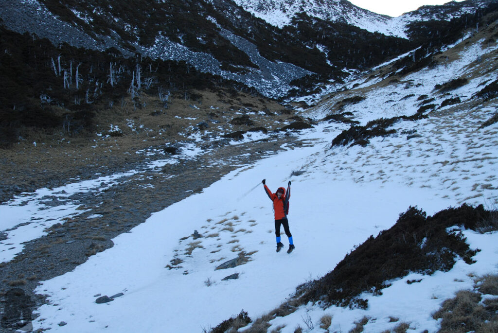 Moving toward Nanhu East Peak via Upper Cirque