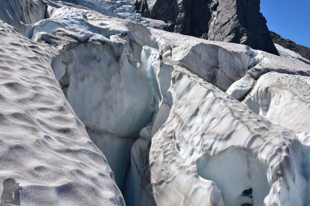 Sefton Bivouac (Sefton Bivvy), the Climb along the Precipitous Trail above Mount Cook Village Tewaewae Glacier