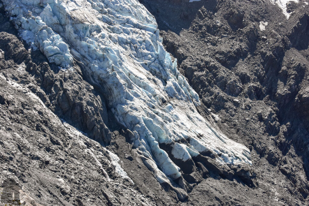 Sefton Bivouac (Sefton Bivvy), the Climb along the Precipitous Trail above Mount Cook Village The terminus of Tewaewae Glacier