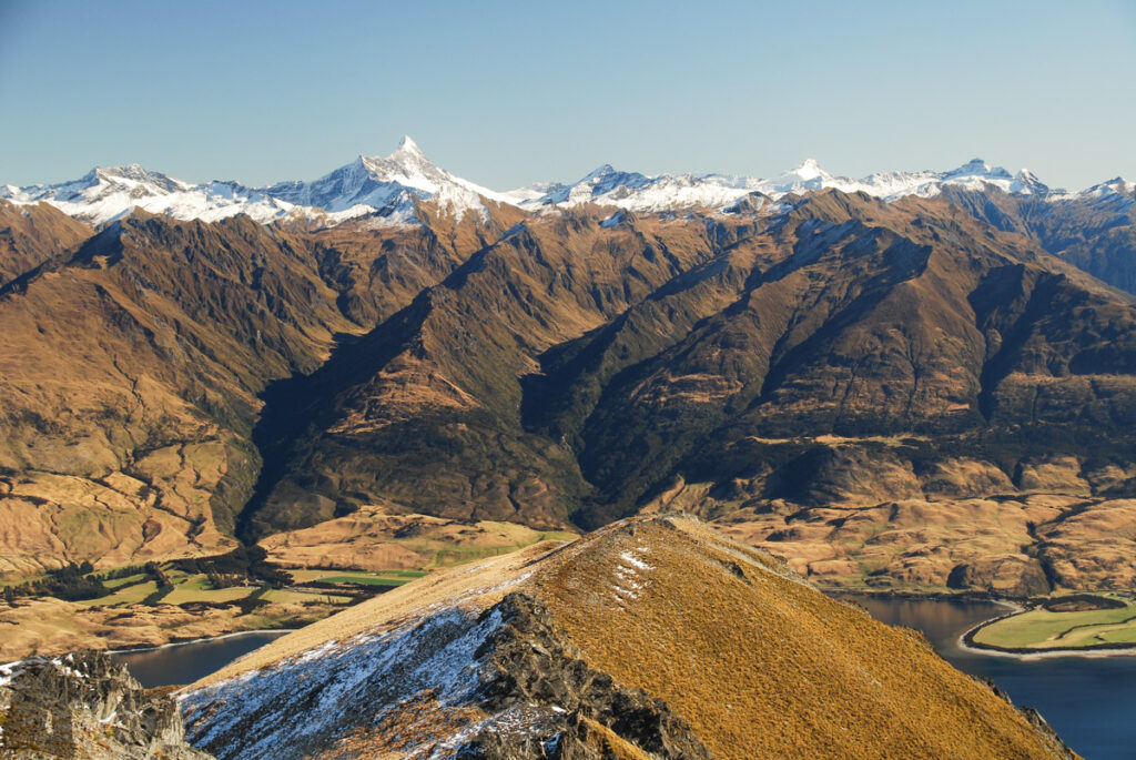 Sentinel Peak, the Summit on the Serrated Ridge Overlooks Lake Hāwea and Lake Wānaka Among these many peaks in sight, Mt. Aspiring / Tititea is the most prominent one.