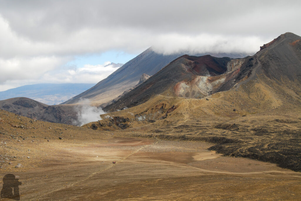 Red Crater and the cloud-capped Mount Ngauruhoe