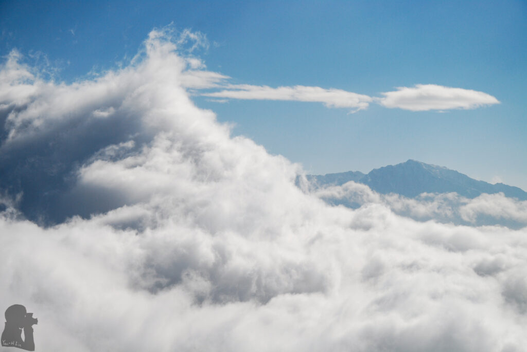 rising cloud