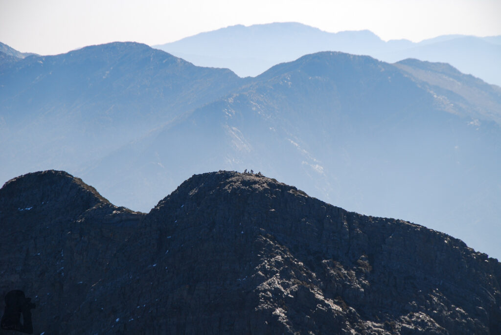 Hikers on the Yushan East Peak