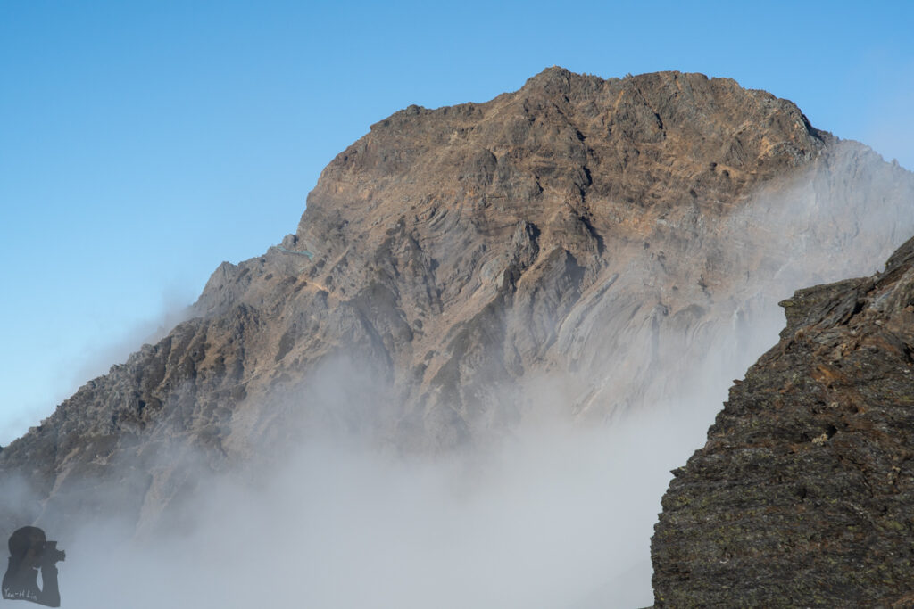 The trail to the summit of Yushan