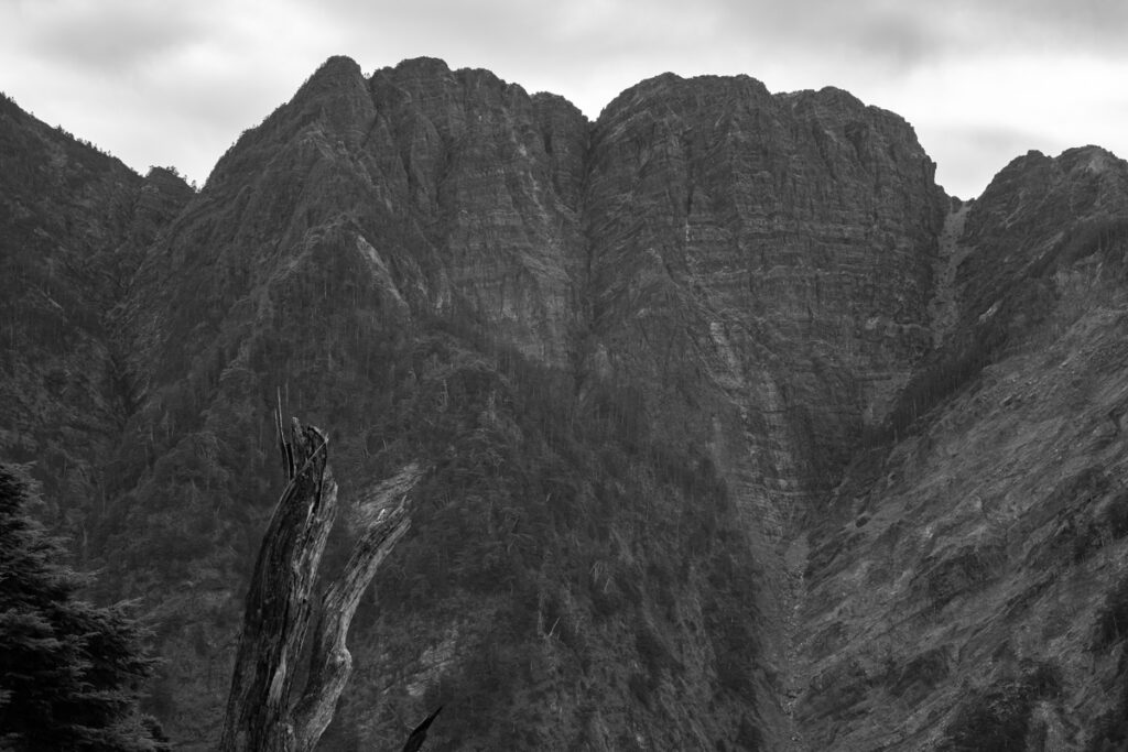 The sheer face of Yushan Siaonanshan 玉山小南山