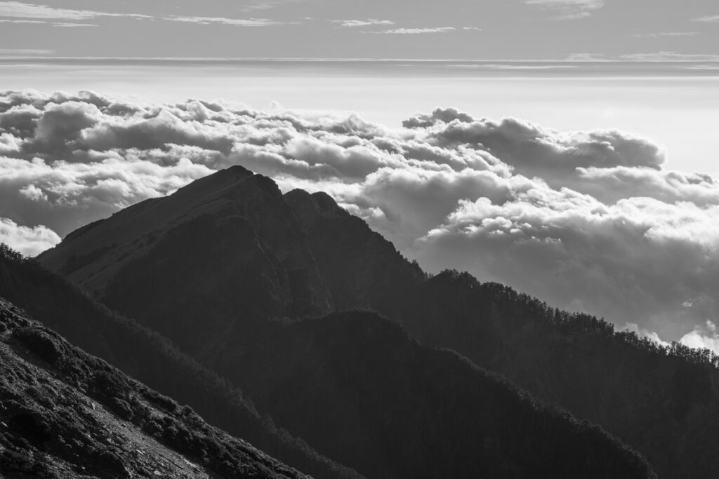 Yushan Rear Four Peaks (玉山後四峰), the Less-Visited Peaks to the South of Yushan, the Trails without Clamor Yushan Rear Four Peaks