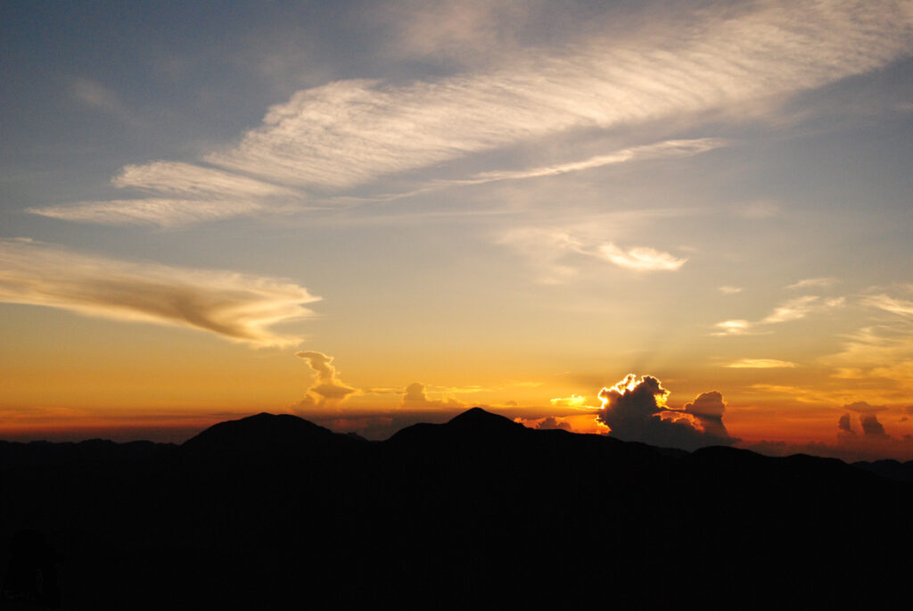 Yushan Rear Four Peaks (玉山後四峰), the Less-Visited Peaks to the South of Yushan, the Trails without Clamor