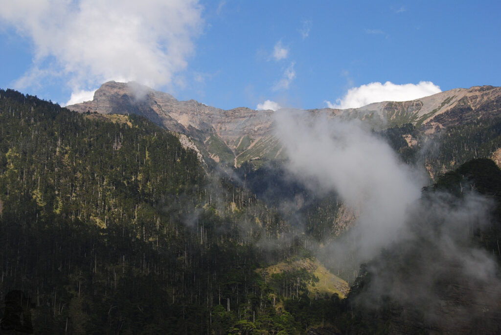 Yushan South Ridge (玉山南稜), the Hidden Route to Yushan with Spectacular View Yushan South Ridge