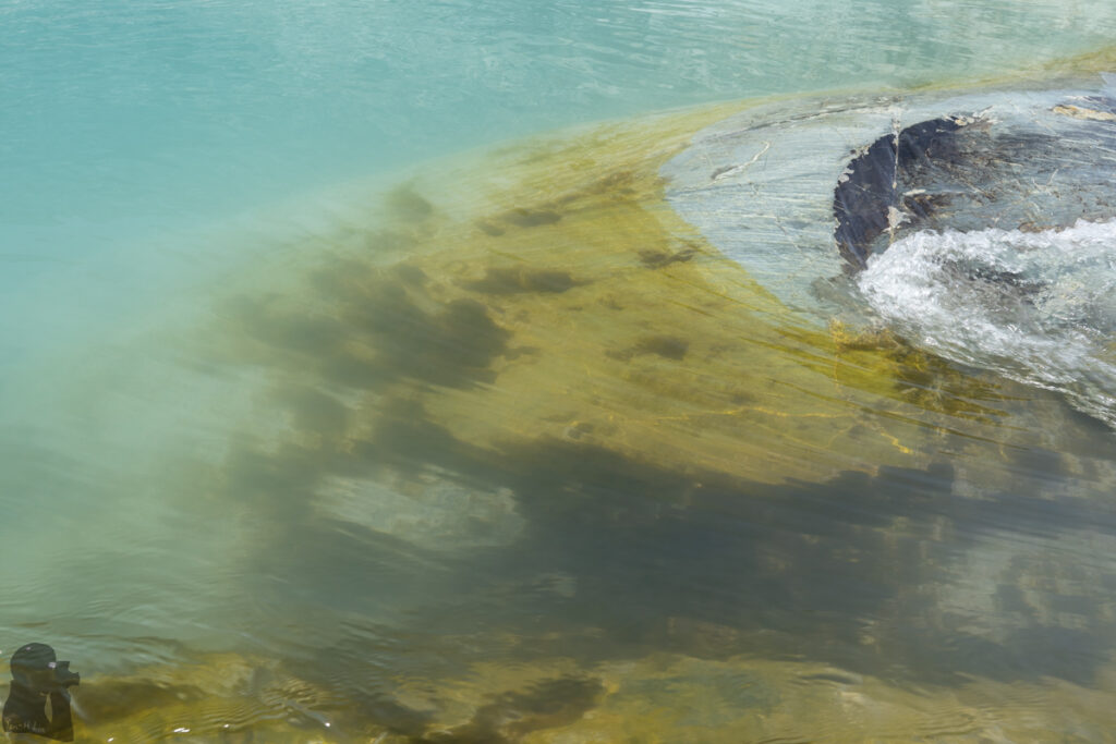 Brewster Glacier and its Terminal Lakes, the Dreamy Playground for Photography glacial water