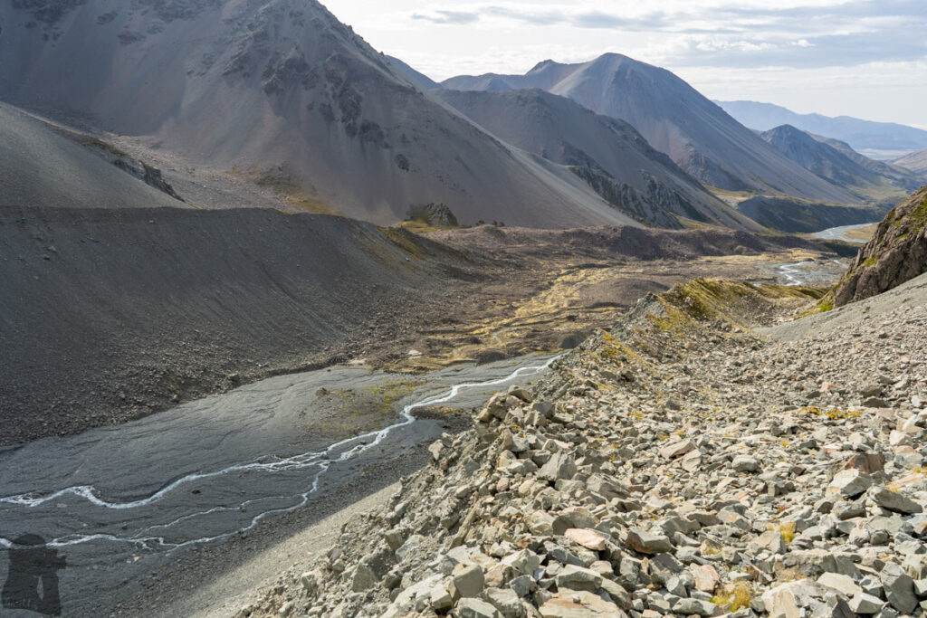 Cameron Hut, a Strenuous Hike to the Remotest Hut in Canterbury A magnificent geology classroom