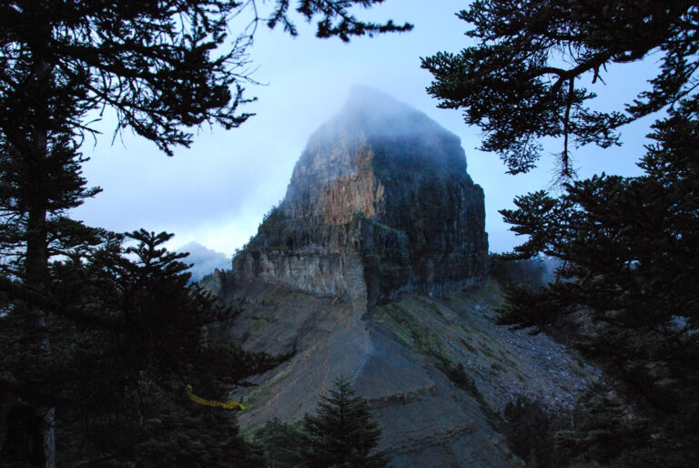 the peak of Dabajianshan