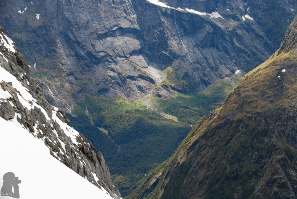 Gertrude Saddle Route, My Favorite Trail to View the Breathtaking Fiordland More amazing space was carved out by glaciers.