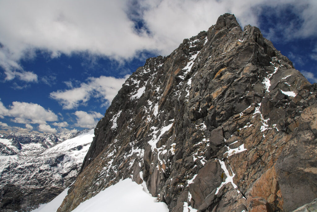 Gertrude Saddle Route, My Favorite Trail to View the Breathtaking Fiordland Mt. Talbot