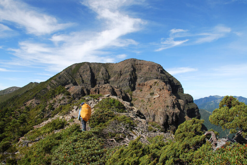 The Holy Ridge, Shengleng "O" Trail (O聖), the Most Famous Ridgeline in Taiwan Xueshan North Peak (雪山北峰) is a prominent landmark on the Holy Ridge.