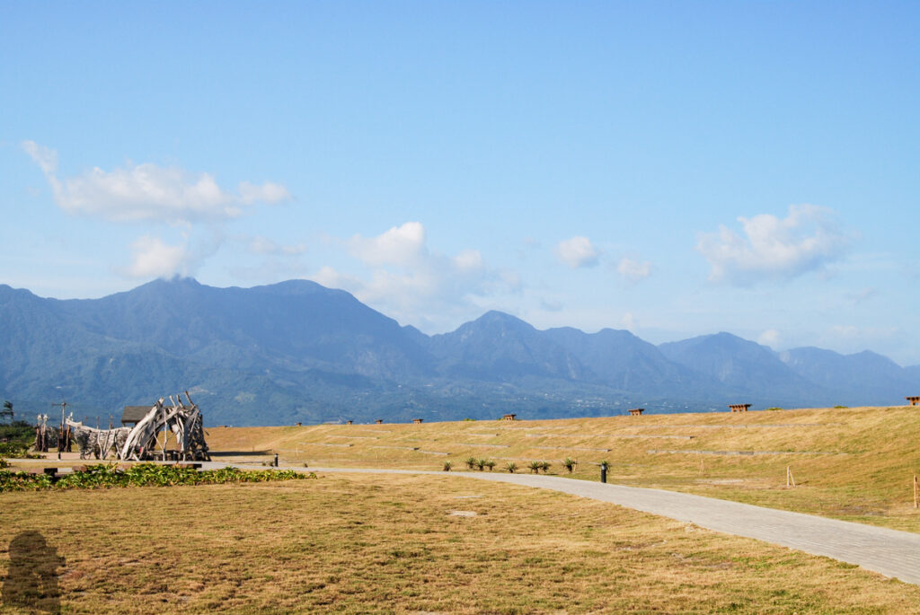 Jialulan (加路蘭), View the Magnificent Coastal Mountain Range in Taitung Jialulan Taitung