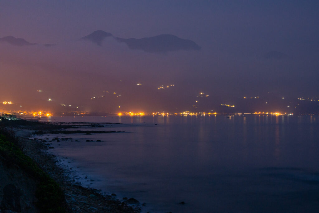 Jialulan (加路蘭), View the Magnificent Coastal Mountain Range in Taitung Dulan Bay 都蘭灣