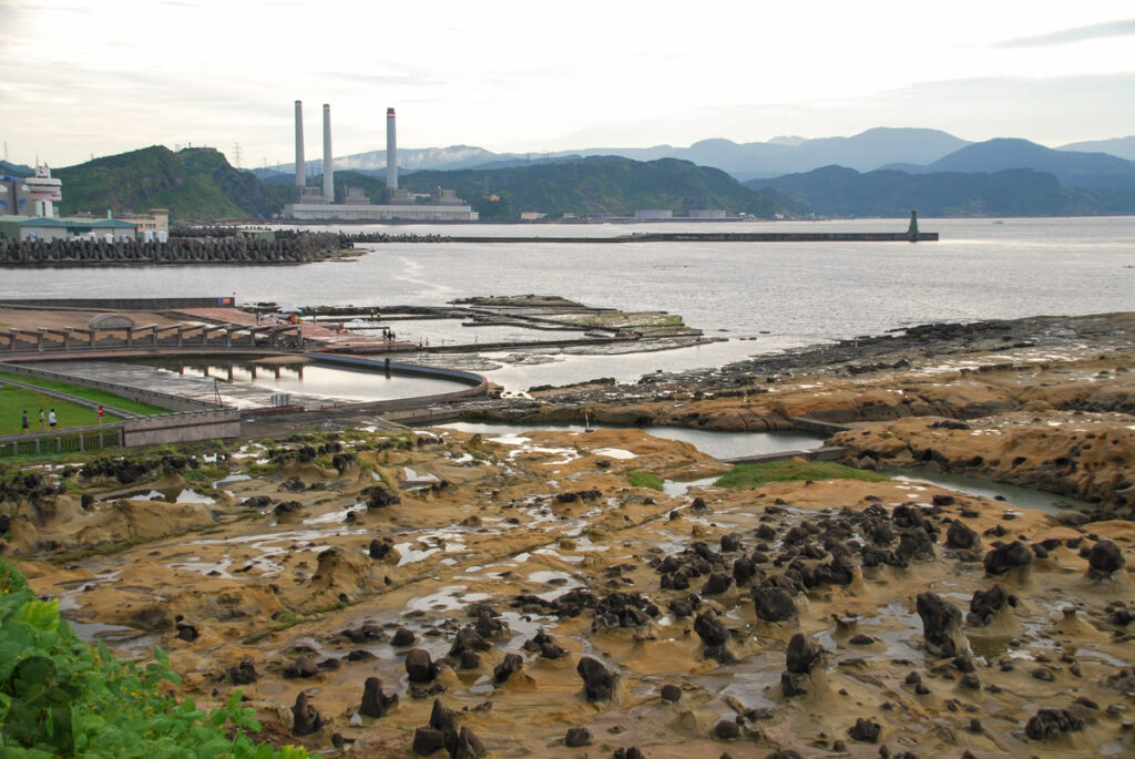 Keelung (基隆), a Short Tour in this Port City Heping Island (和平島)