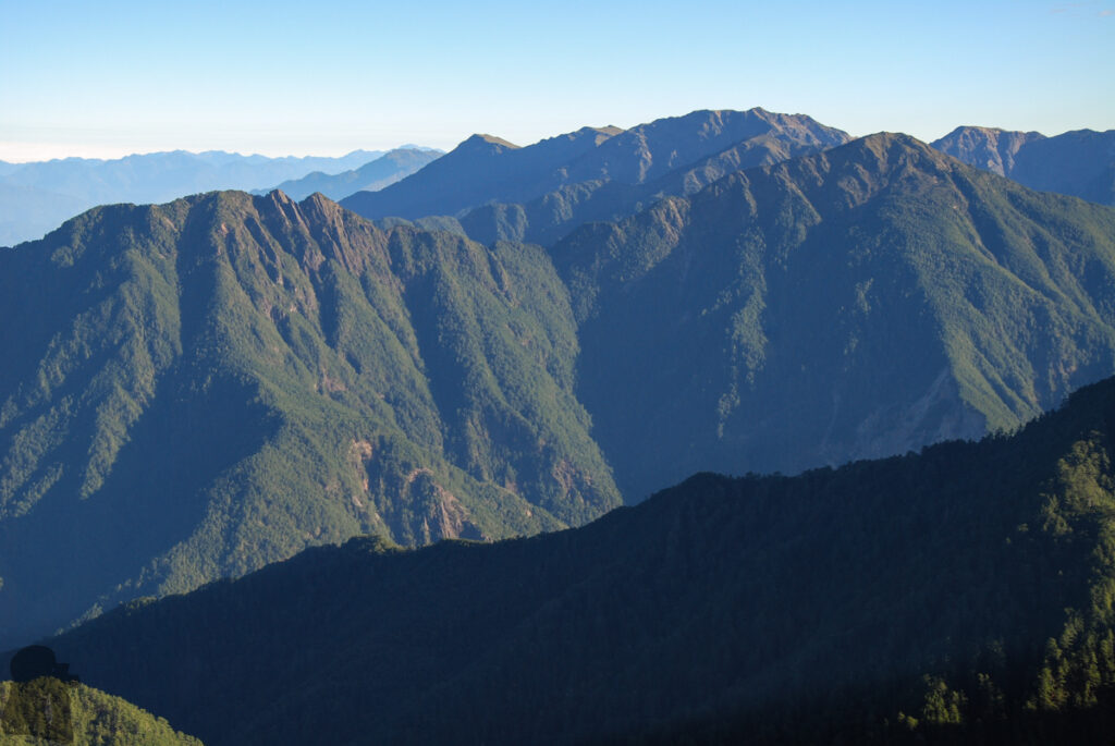 Mabolasih Trail (馬博拉斯橫斷), the Challenging Hike Crossing the Precipitous Central Mountain Range The half of South Section 3 unfolds to the north of Mabolasihshan.