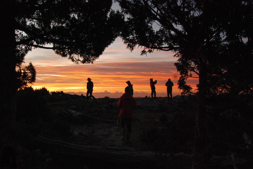 Mabolasih Trail (馬博拉斯橫斷), the Challenging Hike Crossing the Precipitous Central Mountain Range Mabolasih Cabin