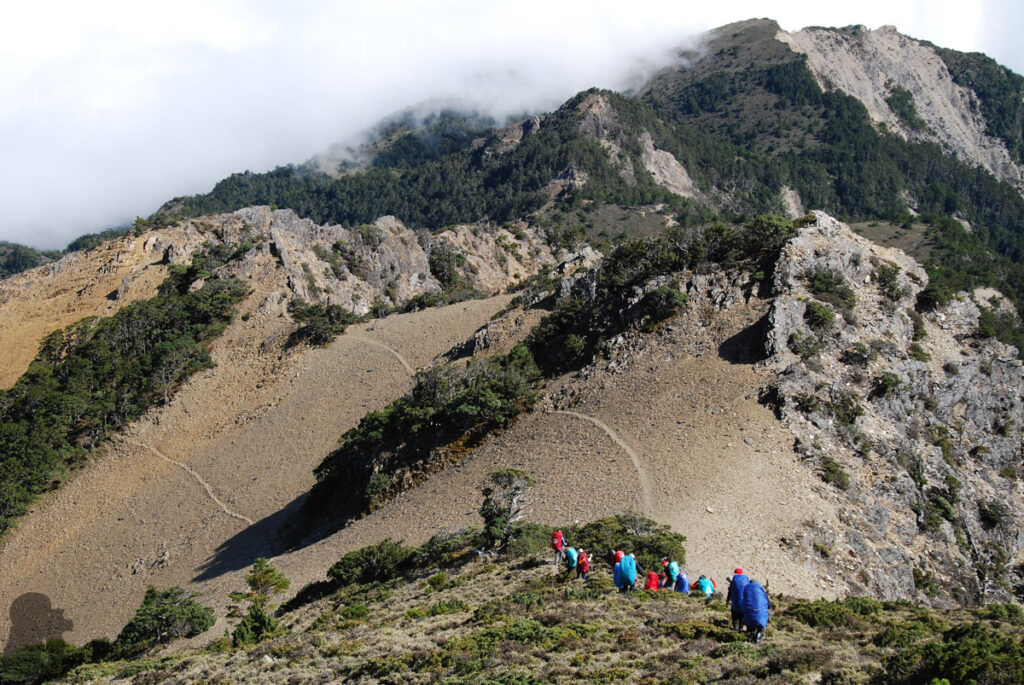Mabolasih Trail (馬博拉斯橫斷), the Challenging Hike Crossing the Precipitous Central Mountain Range Two impact trails