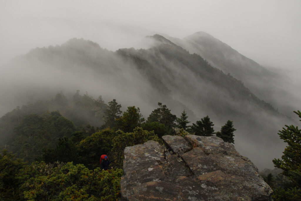 Mabolasih Trail (馬博拉斯橫斷), the Challenging Hike Crossing the Precipitous Central Mountain Range near Masishan