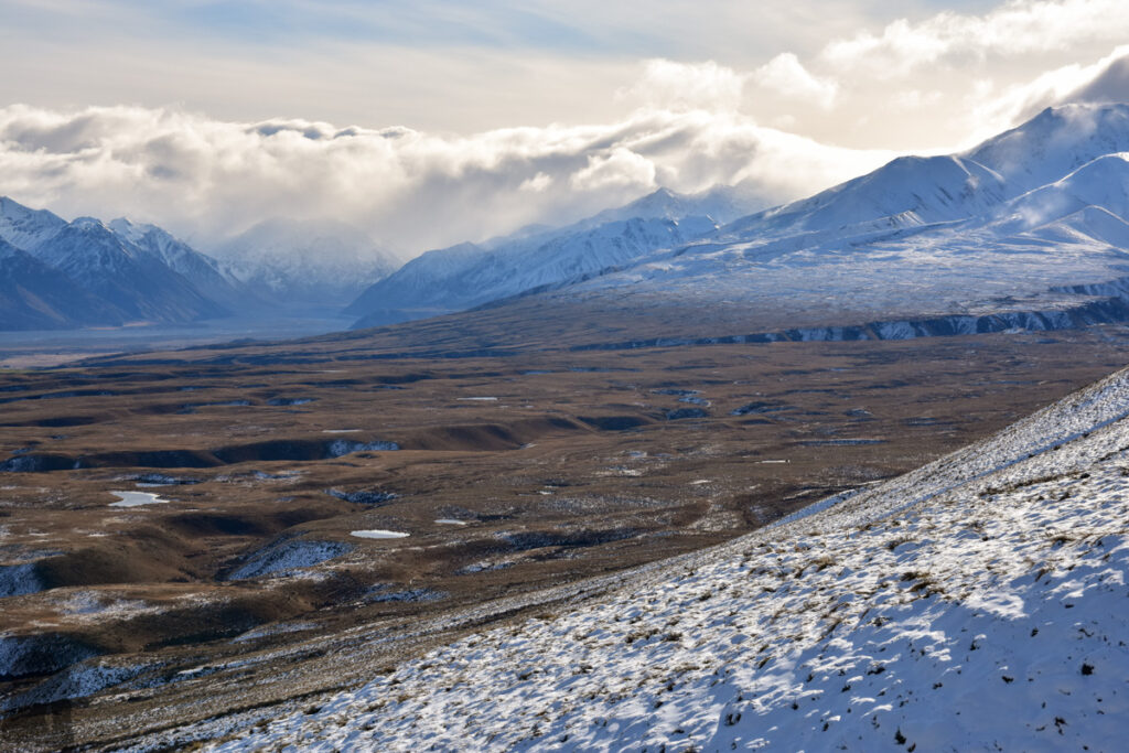 Mt. Guy & Lake Clearwater, Climb to the Vivid Snowy Scenery of Ashburton Lakes The weather might be changing soon.