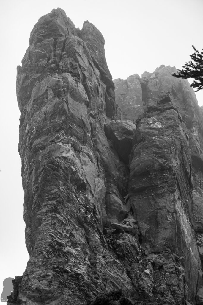 Taosaifeng (or Taosai Peak 陶塞峰)