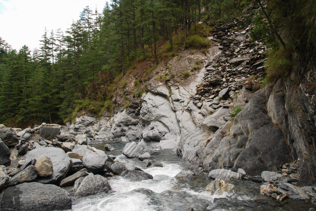 North Section 1 (北一段), Climb the Glacier-Visited Nanhudashan (南湖大山) and the Formidable Zhongyangjianshan (中央尖山) Zhongyangjian River