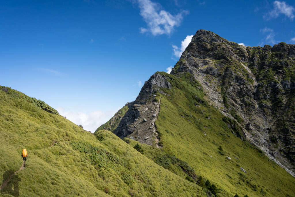 Qilai North Face to Pingfengshan (奇萊北壁下屏風), the Spectacular Trail that I Waited for 12 Years Going toward Qilai North Peak