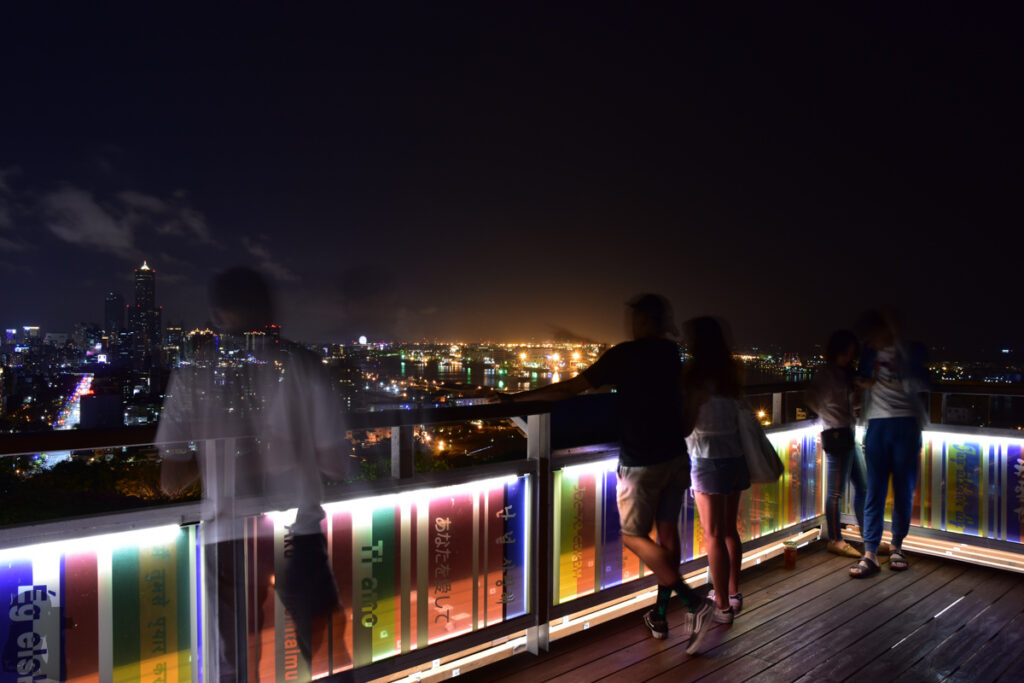 Shoushan “LOVE” Lookout (壽山觀景台), the Best Spot to View Port of Kaohsiung Shoushan LOVE Lookout