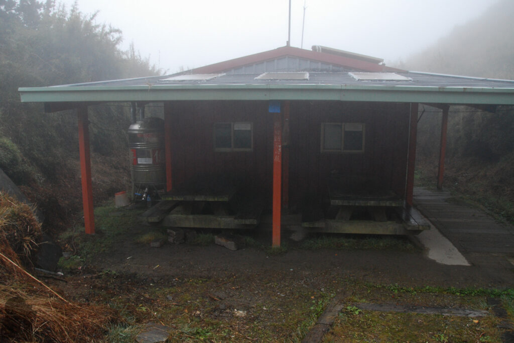 South Section 1 (南一段), the Alpine Trail in Southern Taiwan that Traverses the Splendid Cloud Kuhanuosin Cabin