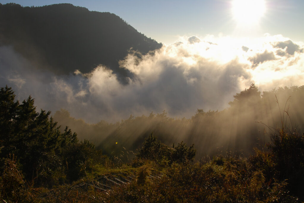 South Section 1 (南一段), the Alpine Trail in Southern Taiwan that Traverses the Splendid Cloud South Section 1