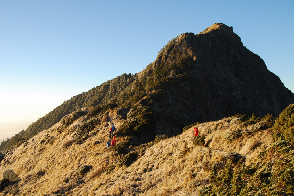 South Section 1 (南一段), the Alpine Trail in Southern Taiwan that Traverses the Splendid Cloud Guanshan