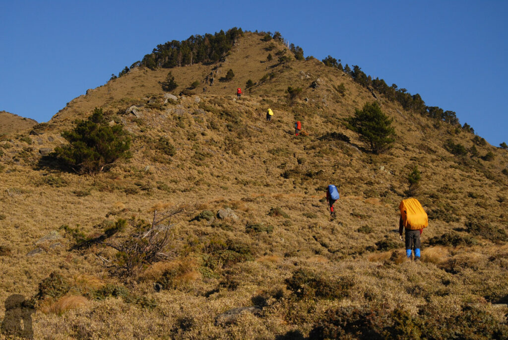 Marching to Lulushan (轆轆山)